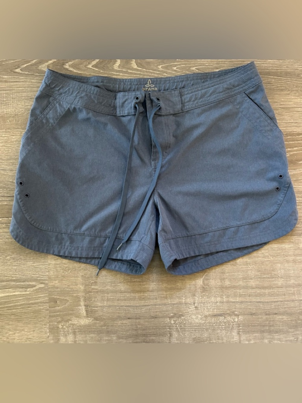 Prana Women's Blue Drawstring Athletic Shorts Size Medium
